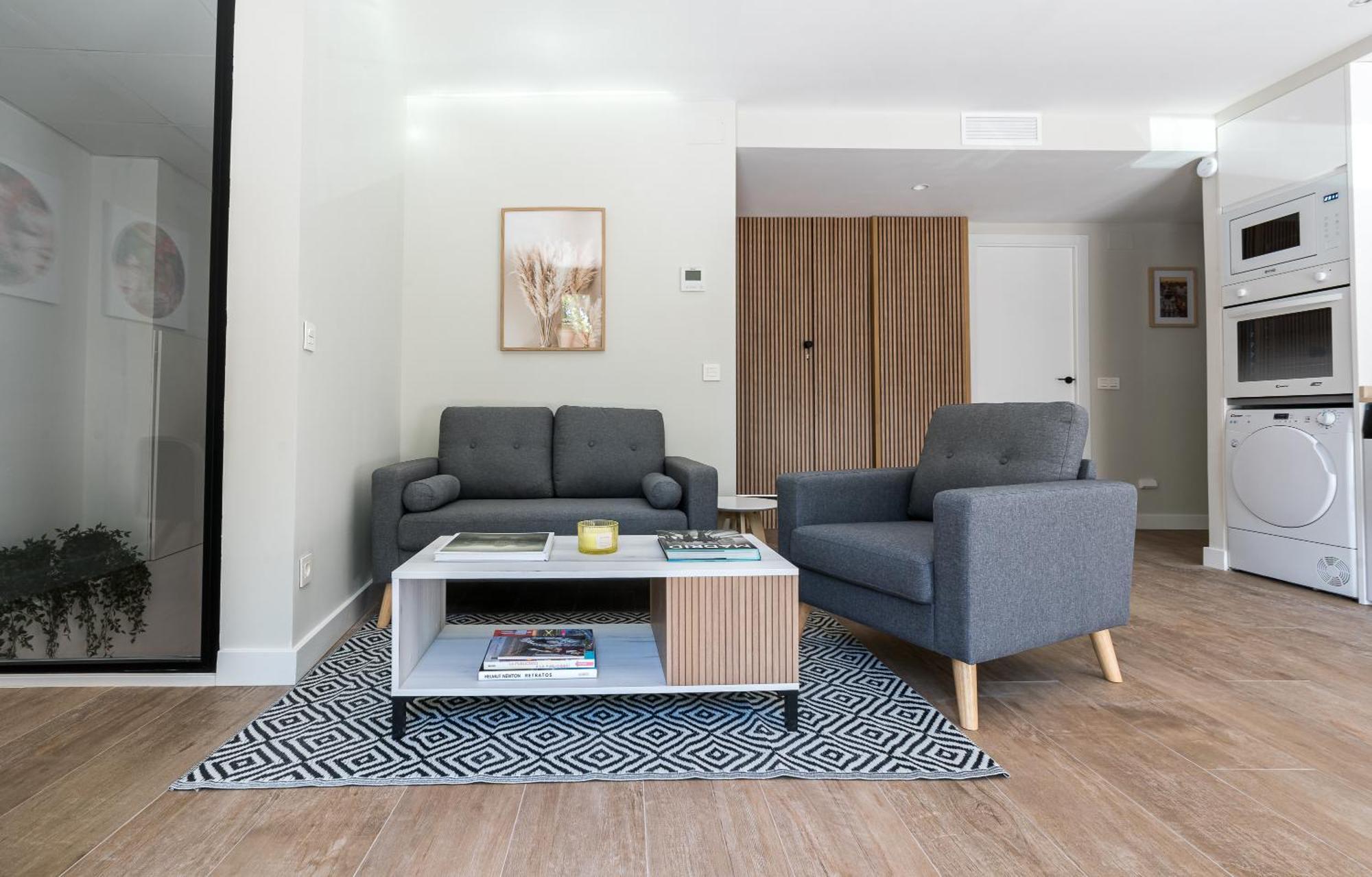 Apartamento Acogedor Refugio Con Terraza Alcalá de Henares Exterior foto