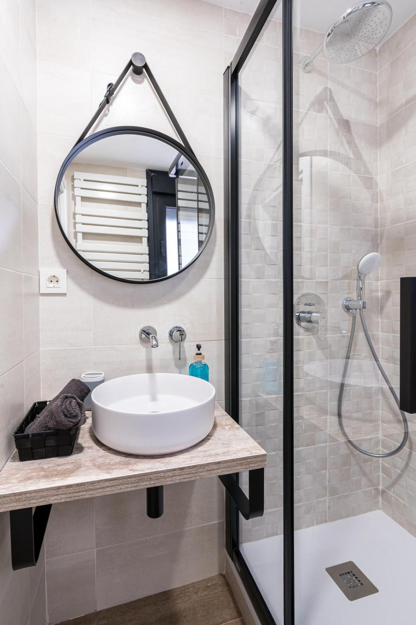 Apartamento Acogedor Refugio Con Terraza Alcalá de Henares Exterior foto